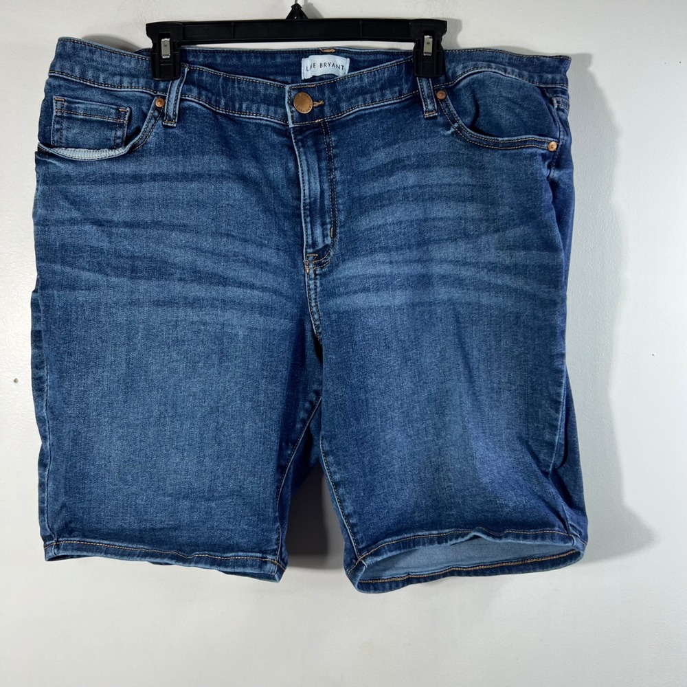 Lane Bryant Mid Rise Stretch‎ Denim Bermuda Shorts Blue 22 Flex Magic Waistband